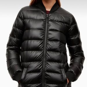 Puffer long winter by TNA. 90%/10% goose down/feathers. Size: S-M, color:black